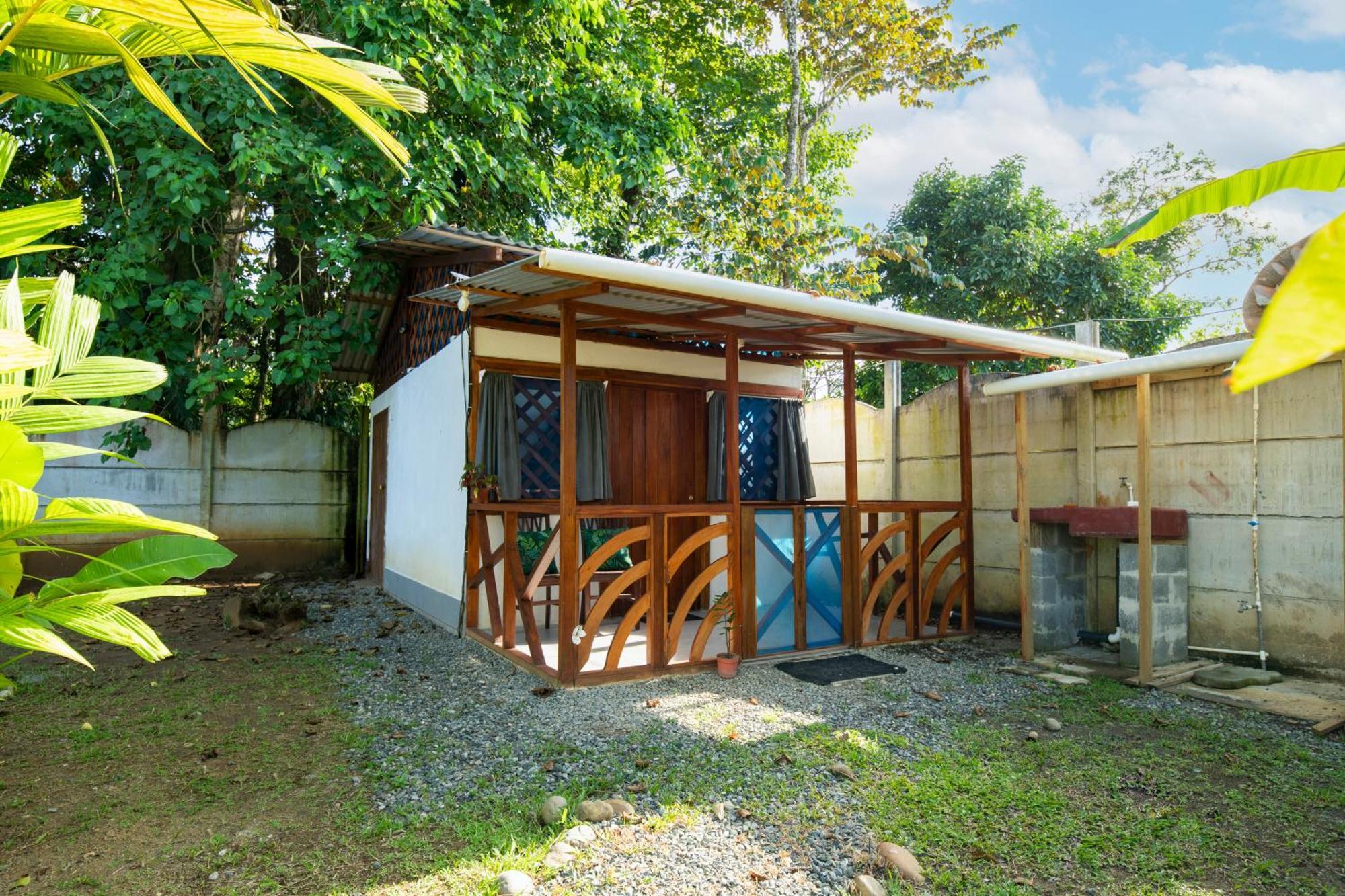 Casa Blanca Beachfront House With Shared Pool Access Pangea Lodge Manzanillo  Exterior photo